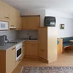 Отель Stoanerhof 3*