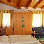 Stoanerhof Майрхофен