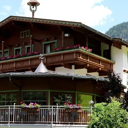 Hotel Gasthof Stoanerhof Mayrhofen
