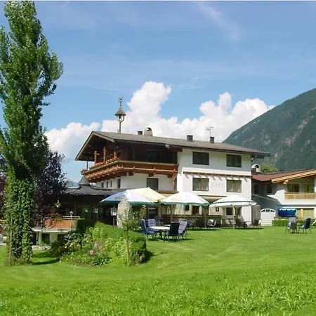 Hotell Stoanerhof Mayrhofen