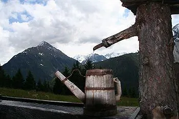 Hotell Stoanerhof 3*