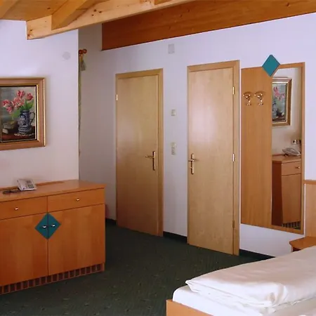 Stoanerhof Otel Mayrhofen