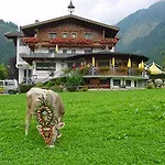 Hotel Stoanerhof